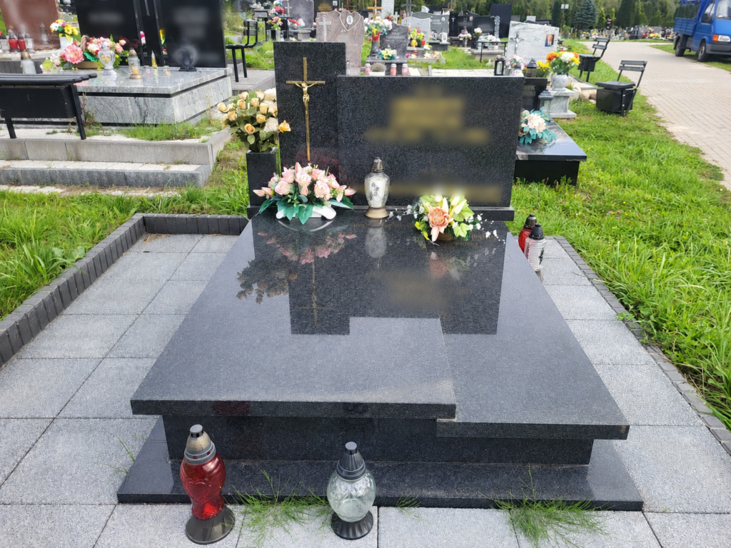 Nagrobek podwójny 19
